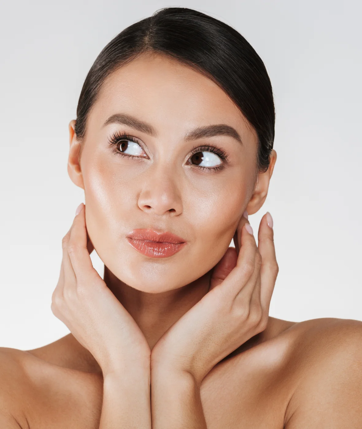 Villanova Cosmetics Contact Image